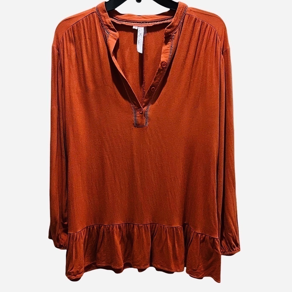 Andree Rust Boho Popover Top with Ruffled Hem Sz S
